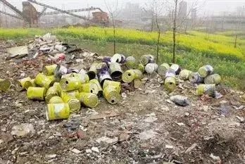 廢機油屬于危險廢物！一汽車公司交給無證經(jīng)營者處置最少罰60萬元！新固廢法時代危廢倉庫建設(shè)參考標(biāo)準(zhǔn)！不想被罰趕緊看！